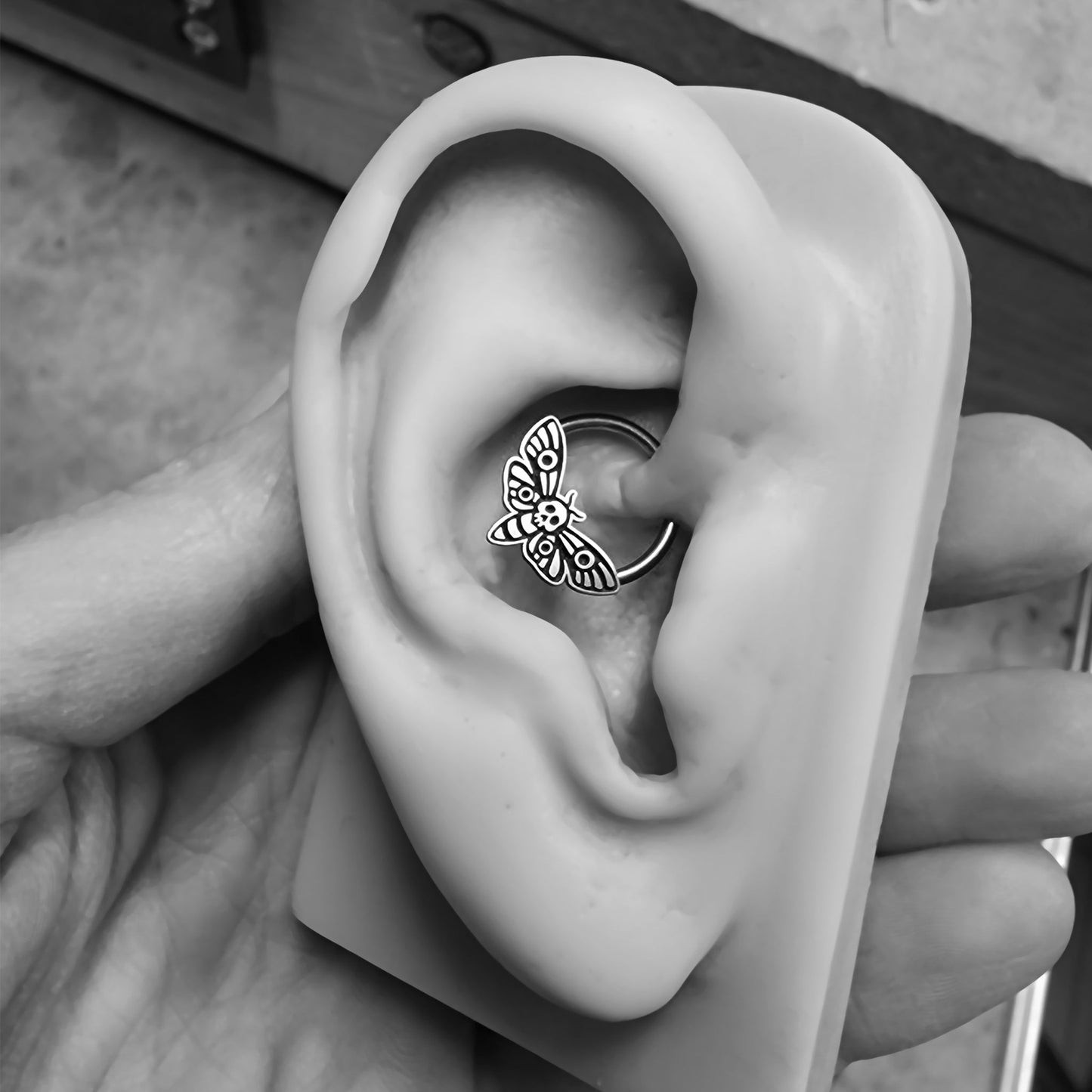 16G Death's Head Moth Captive Bead Ring - Metal Lotus