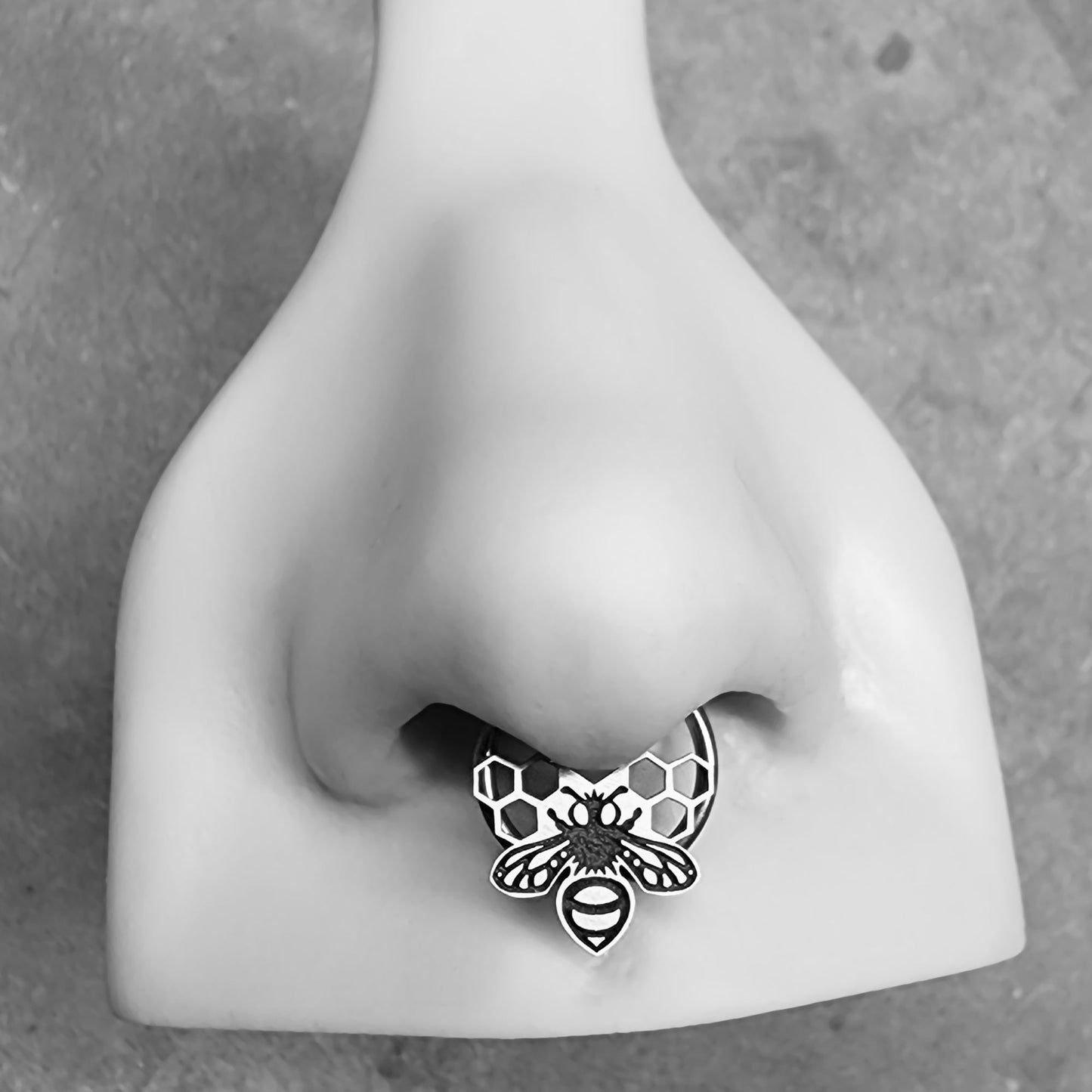 16G Honey Comb Bee Captive Ring - Metal Lotus