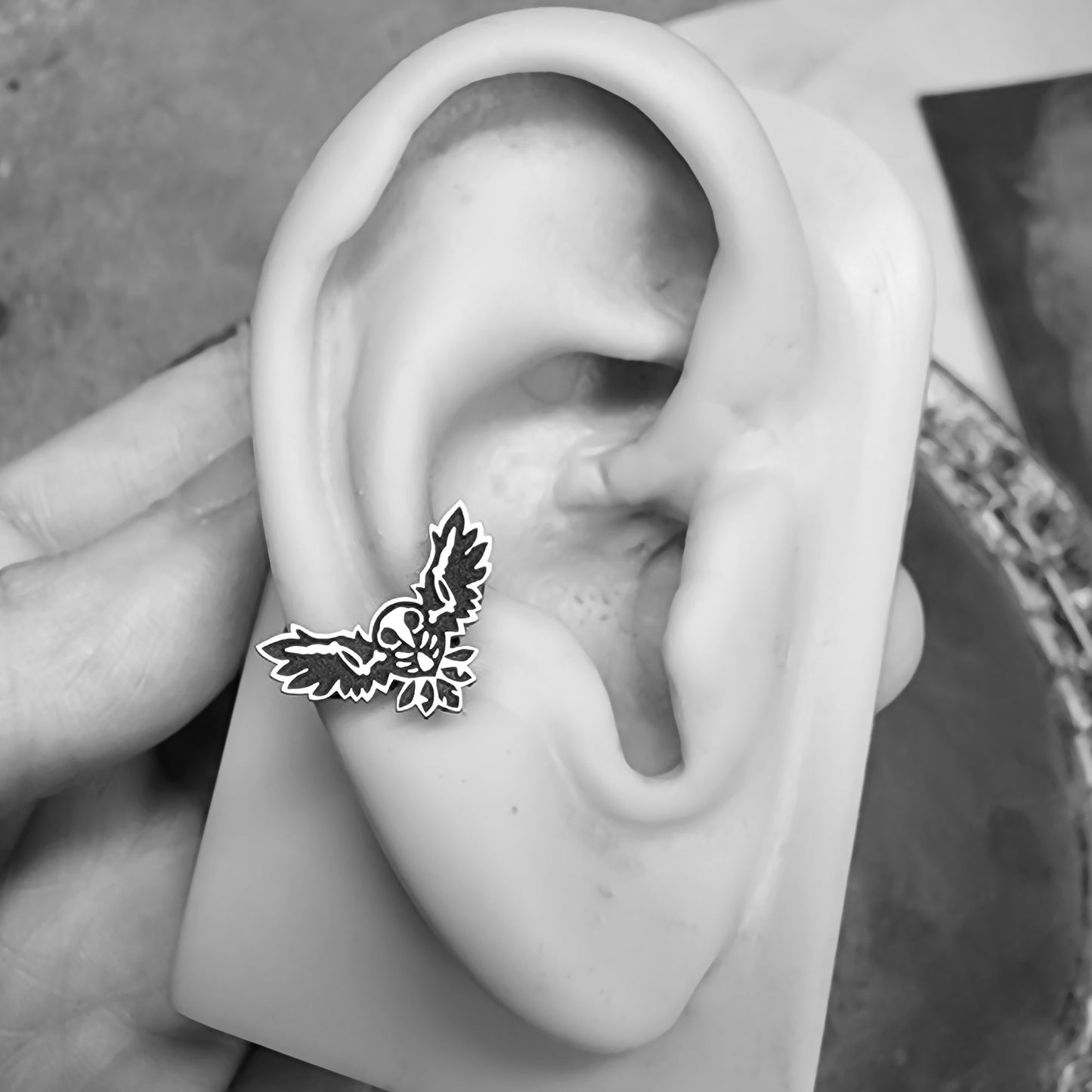 16G Skull Owl Captive Bead Ring - Metal Lotus