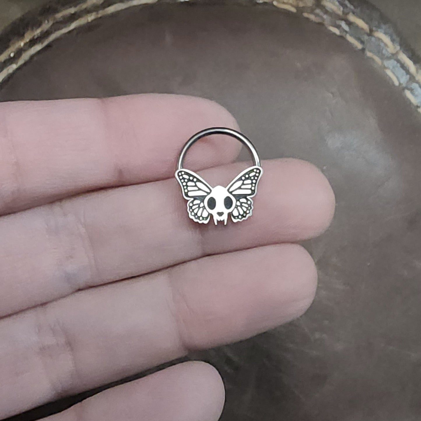 Butterfly Cat Skull Captive Bead Ring - Metal Lotus